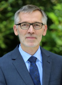 Dr. Reinhard Pauw Geschäftsführender Vorstand